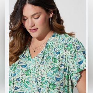 Torrid top shirt Smocked Ruffle blue topaz green plus 2X 18 - 20 summer floral